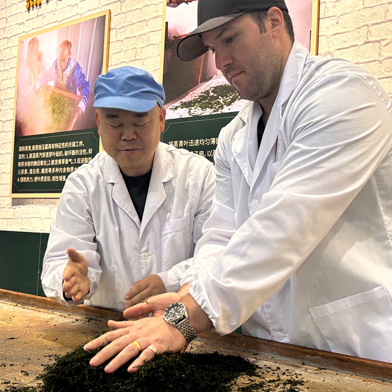 2025年4月10日美籍友人（罗文先生）参观体验