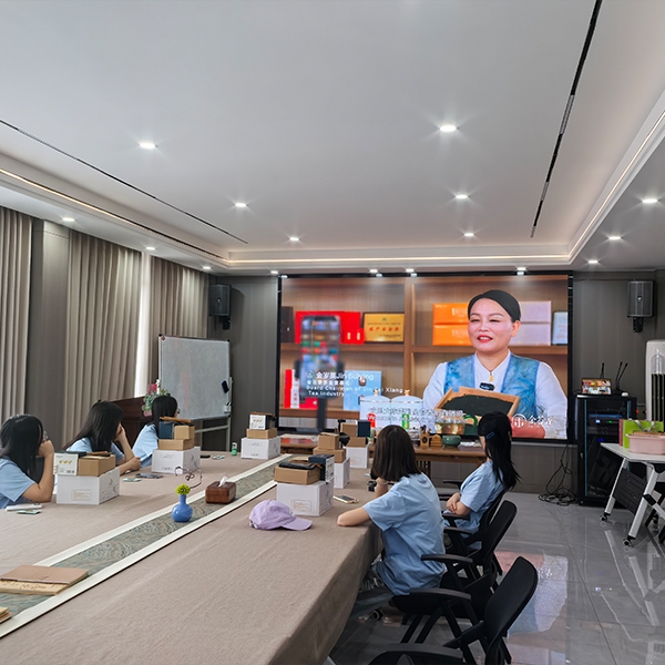 2025年7月6日华中农业大学食品科技学院到金苔香茶业开展社会实践活动