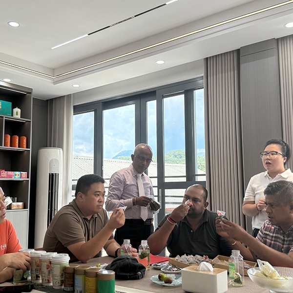 2025年7月22日斯里兰卡茶叶商贸代表团探访金苔香茶业生产基地