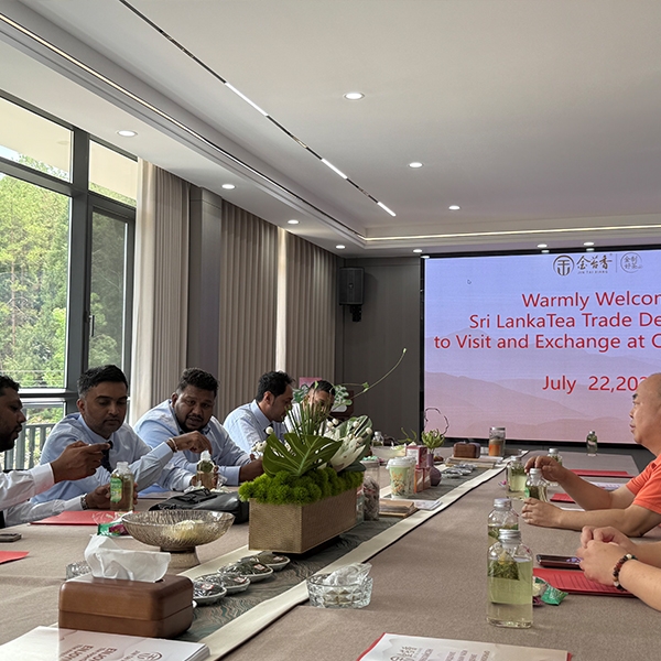 2025年7月22日斯里兰卡茶叶商贸代表团探访金苔香茶业生产基地