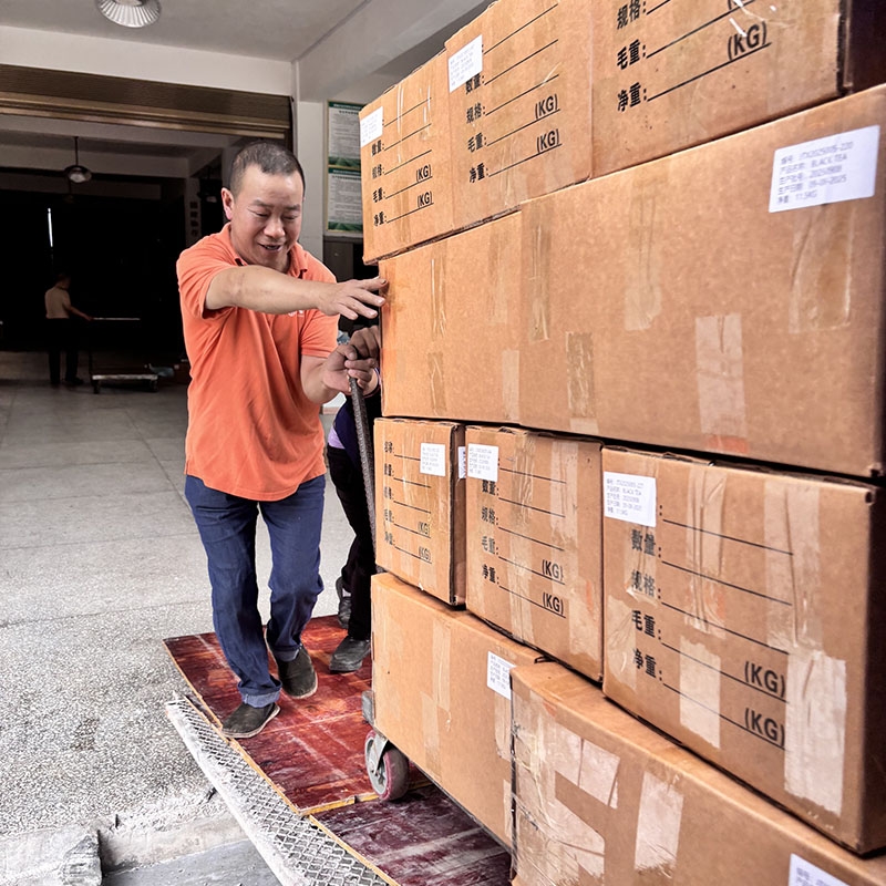 2025年9月26日出口茶叶装车