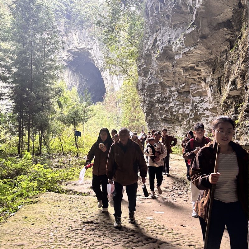 2025年11月15日金苔香清江古河床徒步团建活动